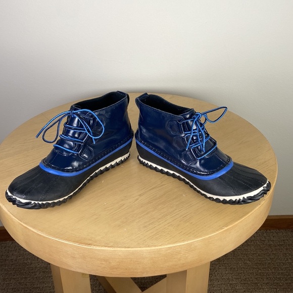 Sorel Out n About Waterproof Duck Boots Snow Winter Spring Rain Navy Blue 7.5 - Picture 3 of 9